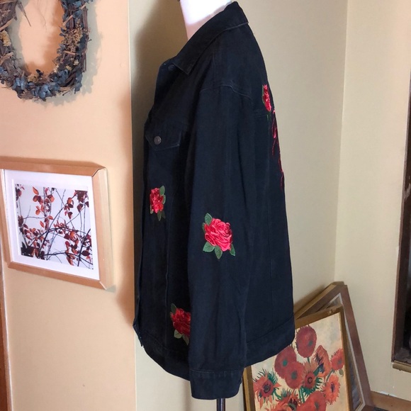 CELLO Made4You Size SMALL Rose Embroidered Denim Black Jean Jacket $74 NEW - Picture 9 of 16